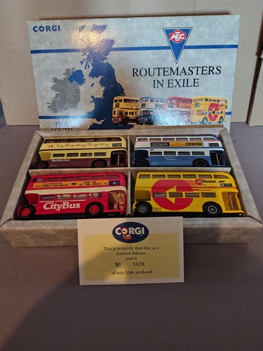 Corgi 97074 routemasters - corgi,