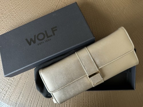Wolf jewellery case - jewellery,