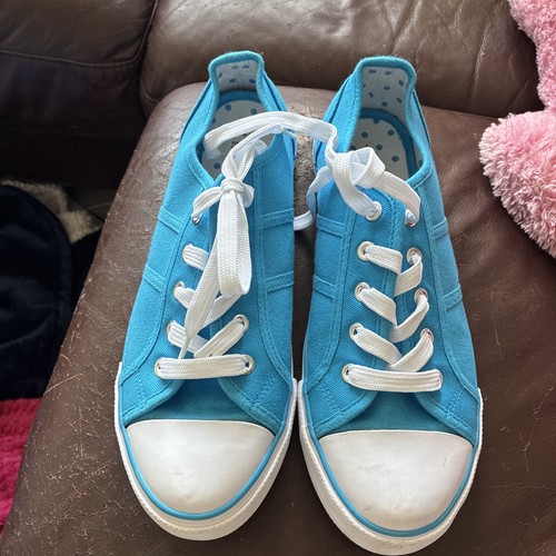 Size medium blue flat - tu,