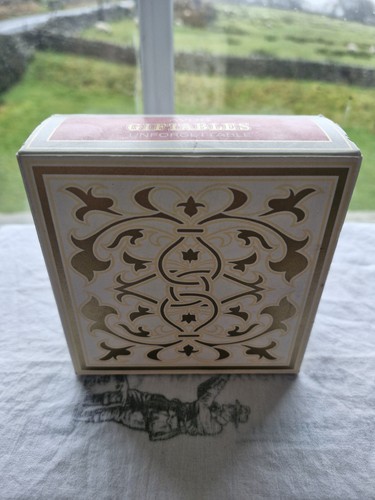 Vintage avon unforgettable - avon, "unforgettable"