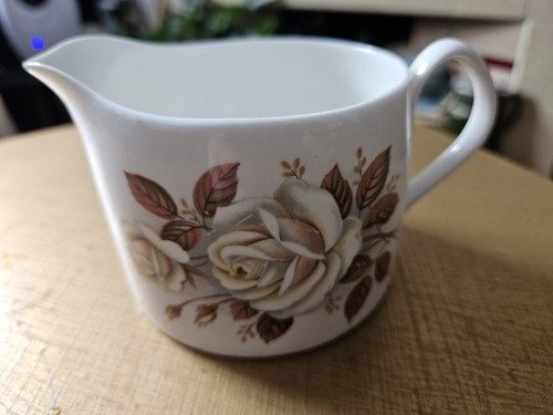 Vintage queen anne pottery - anne, jug