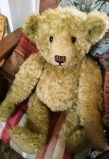 Stunning and Fabulous! Artist