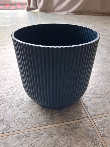 Navy blue elho plant - blue, pot