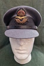 WW2  Officer Hat / Cap. RAF PILOT OFFICER CAP .London maker. Great condition.