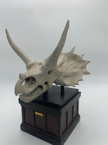 Jurassic world fallen kingdom - jurassic,
