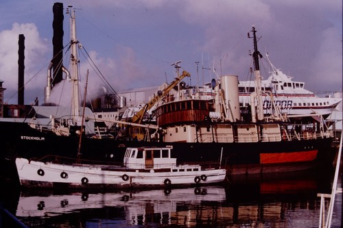 1985 stockholm shipping ship - stockholm,