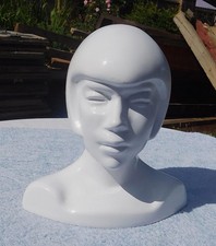 VINTAGE MANNEQUIN DISPLAY HEAD