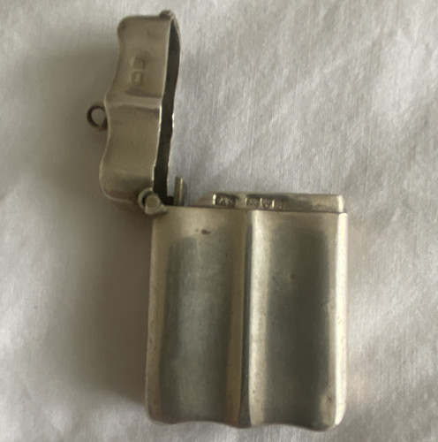 Vintage silver vesta match - ,