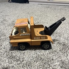 Vintage 1960s Structo Road Tug