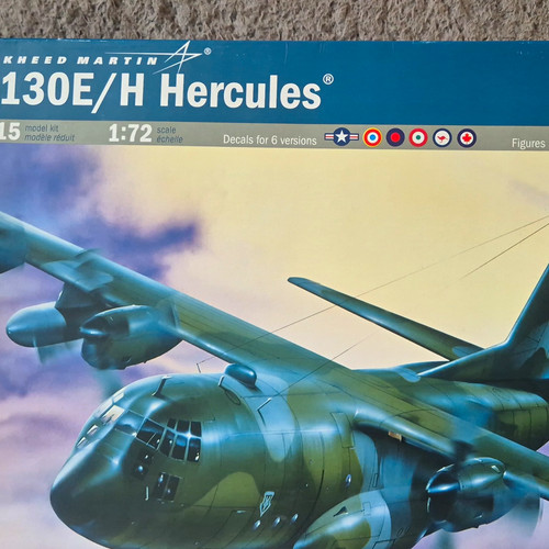 Revell lockheed 130e - lockheed, h