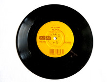 R & J Stone / Kandidate – We