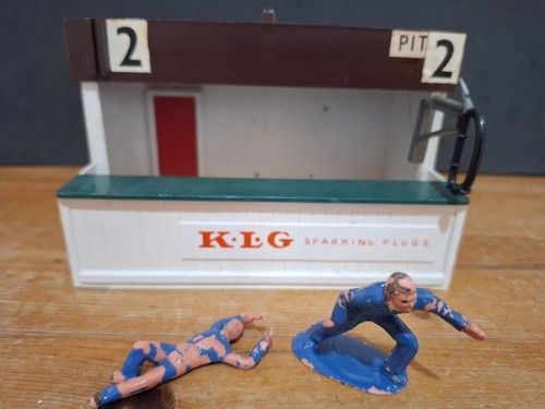 Scalextric vintage pit - scalextric,