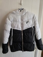 Nike Down-Fill Windrunner