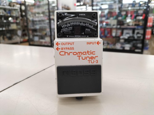 Boss guitar pedal - tu-3, tuner