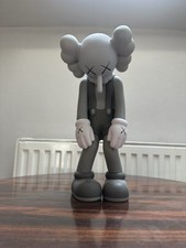 KAWS Small Lie Companion Vinyl Figure (2017) No Original Packaging 