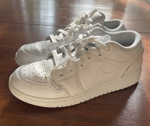 Nike air jordan low triple - low,