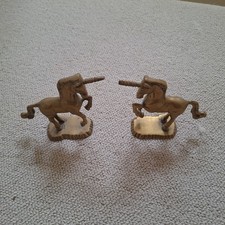 A PAIR OF VINTAGE BRASS UNICORNS. 10cm TALL. MADE IN INDIA.