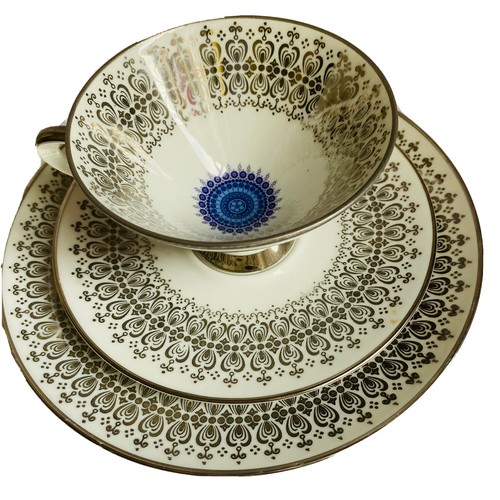 Vintage winterling trio - trio, tea