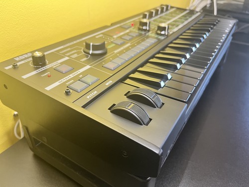 Korg microkorg bkbk 10th - korg,