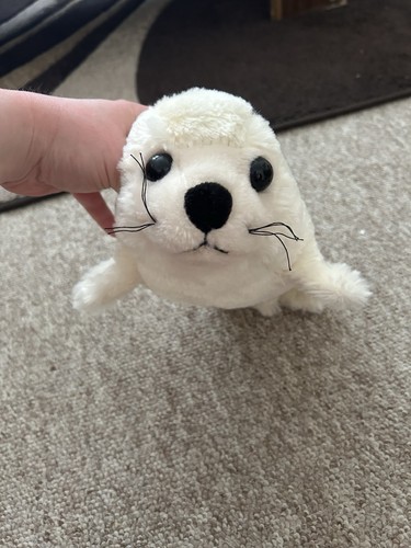 Fluffy seal soft - with, tag