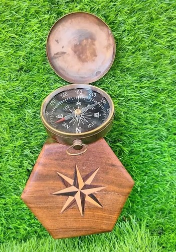 Brass desk compass - brass,
