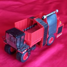 SIKU FARMER 1:32 SCALE, HOLMER