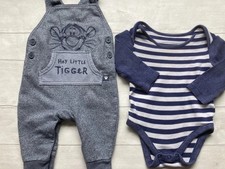 NEW ARRIVAL ? Disneys Tigger Dungarees & Mothercare Bodysuit Boys 0-3 Months
