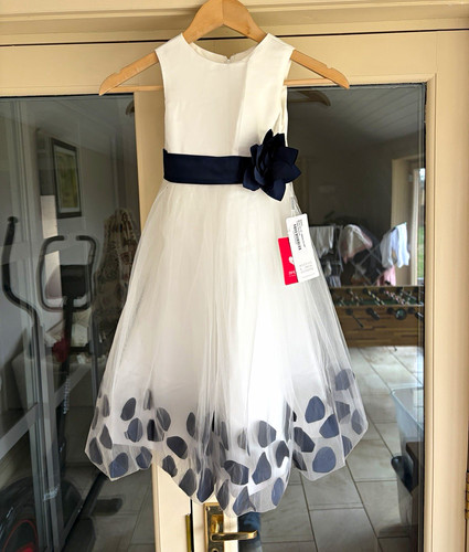 House ivory navy petal - jj’s,