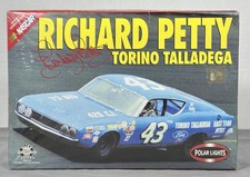 Polar Lights #43 Richard Petty