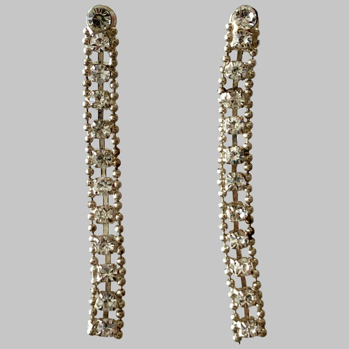 Silver tone long tassel - tone,