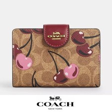 Coach Med Corner Zip Wallet