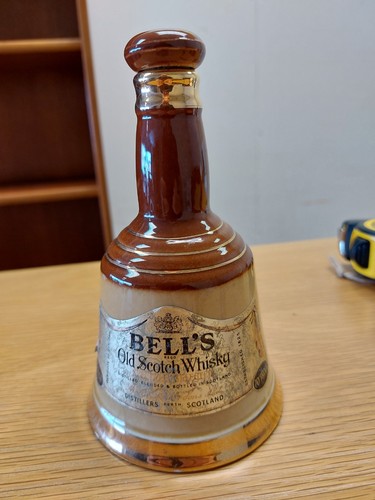 Vintage bell scotch whisky - vintage,