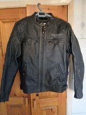 GENUINE STYLISH TRIUMPH MOTORCYCLE JACKET  MENS 46 UK NEVER WORN ONLY TRIED ON