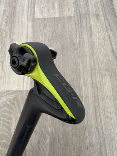 Specialized works fact r - specialized, cg-r