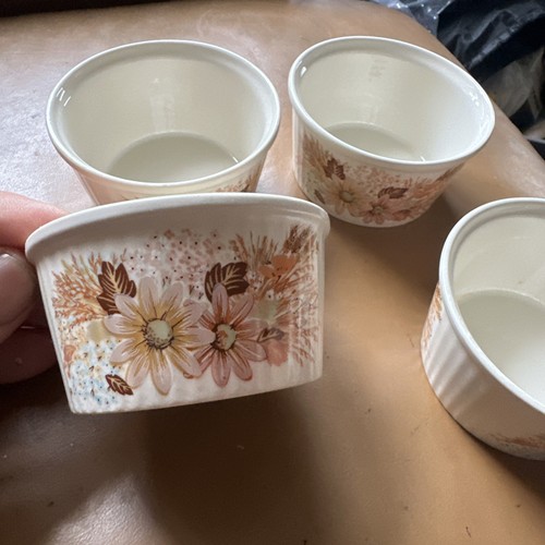 Poole pottery summer - 4, 'summer