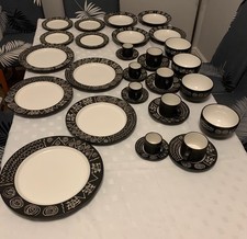 Habitat Japan Scrafito black