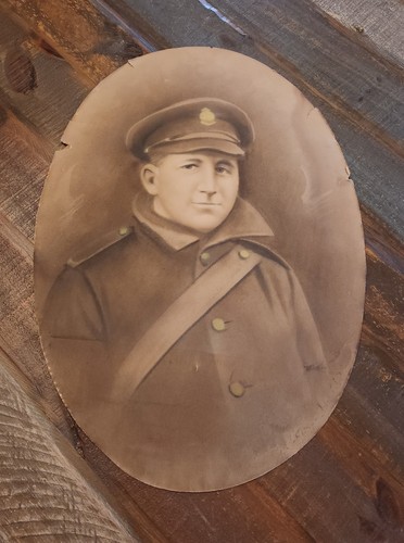 Antique oval convex world war - oval,