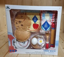 Disney Princess Snow White Wooden kitchen Play Apple Pie Toy Tea Set 20 Piece 