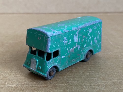 Lesney pickford removal van - lesney,