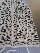 Roman  Leopard Print Edge To