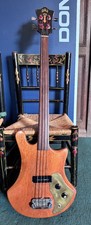 Guild B-301 AF Fretless Bass