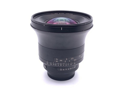 Carl zeiss milvus 15mm 8 - carl, f2.8