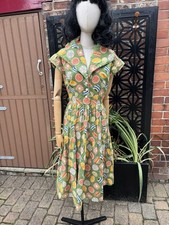 vintage 1950s Amazing Print dress 10