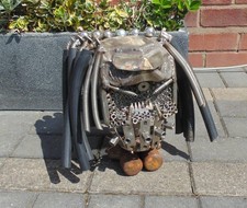 (#1567)  metal predator head bust art sculpture ornament  (Pick up or post UK)