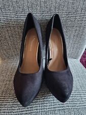 Shoes. Internacionale, Black Faux Suede High Heel Wedge Sole, Size 6