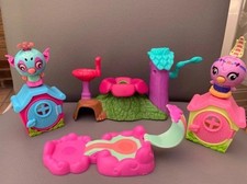 2 Zoobles With Houses And Play Set (missing Rope)