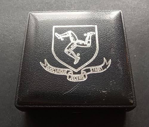 Black isle man crown proof - isle,