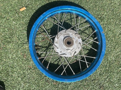 Front wheel pit - front,