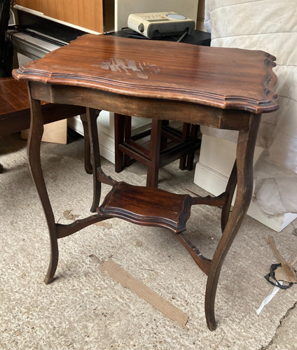 Fluted edge side table end - table,
