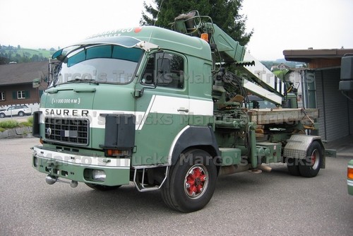 Truck photo saurer - d330b, crane